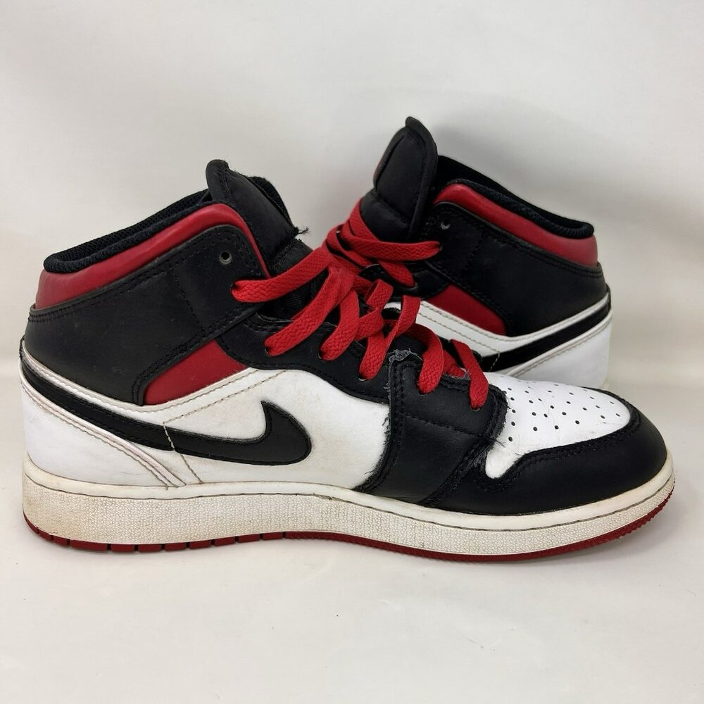 Nike Air Jordan 1 Mid White Red Black Shoe Size 7Y / Women’s Size 8.5 - Picture 6 of 9